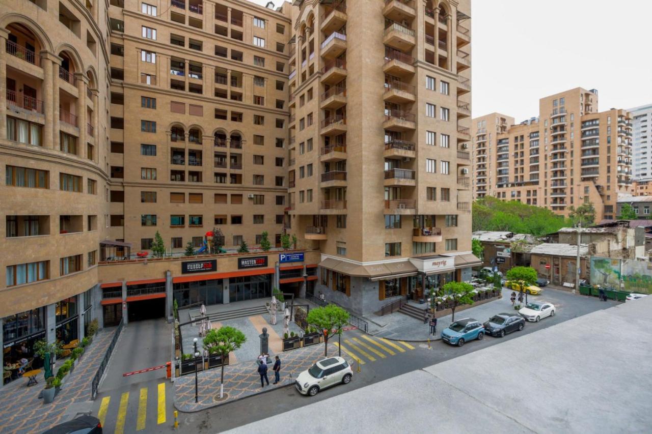 Stay Inn-Apartments On Buzand 17 Erivan Exterior foto