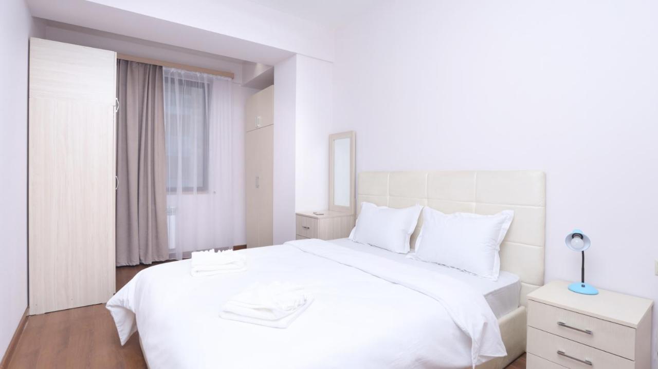 Stay Inn-Apartments On Buzand 17 Erivan Exterior foto