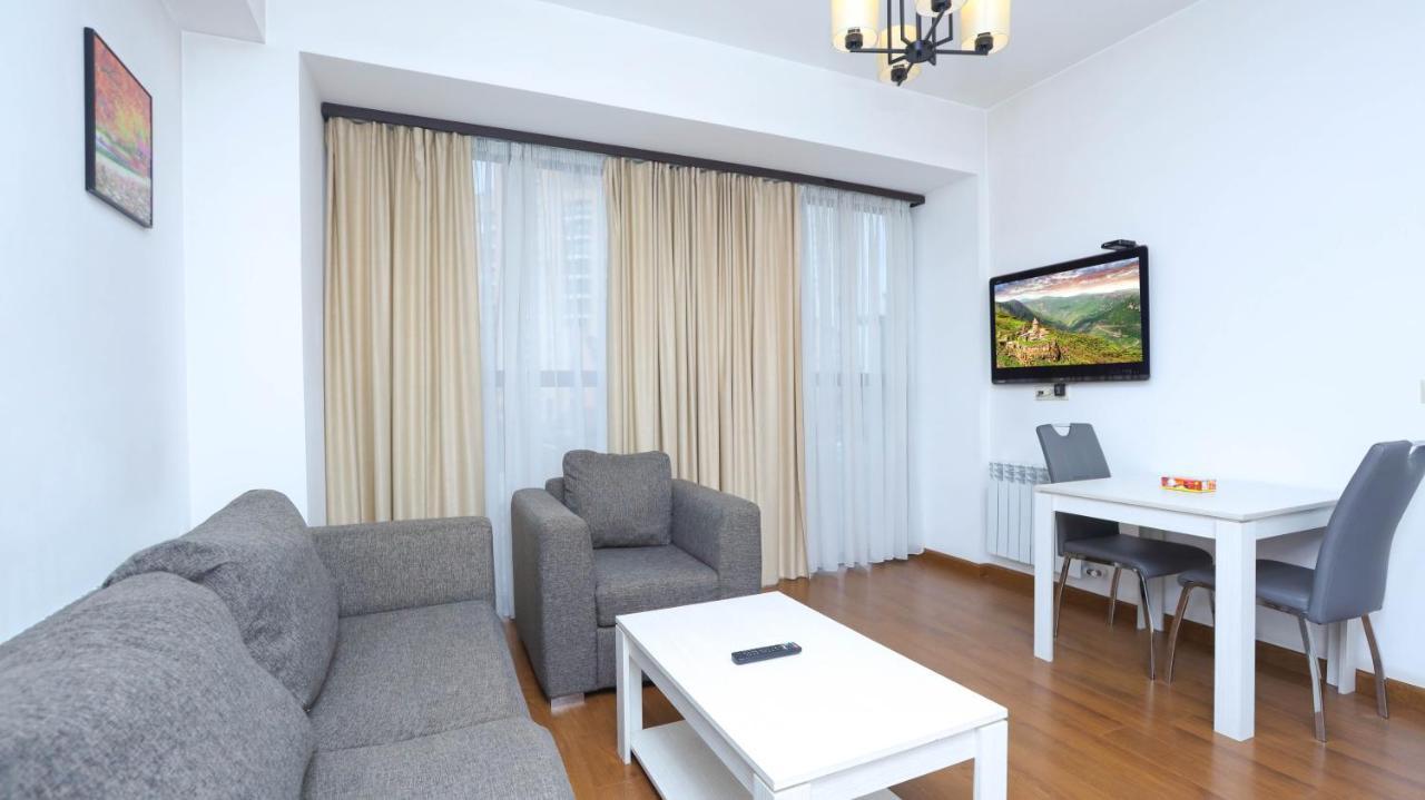 Stay Inn-Apartments On Buzand 17 Erivan Exterior foto